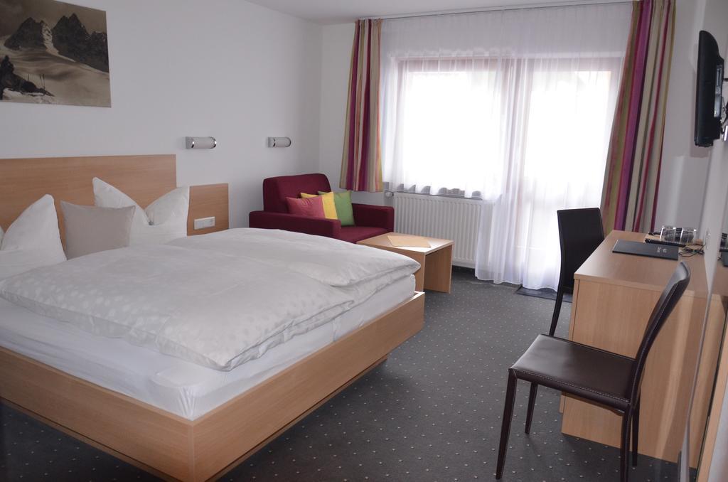 Hotel Garni Sport Sonneck Galtür Exterior foto